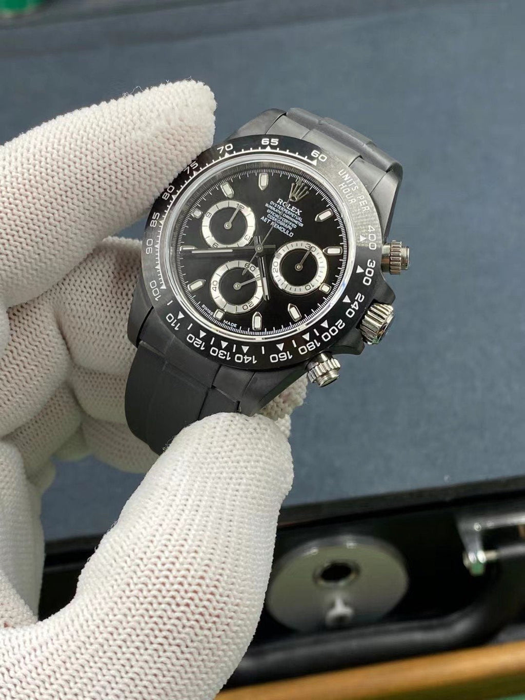 CLASSIC 40MM ALL-BLACK RUBBER STRAP CHRONOGRAPH WATCH