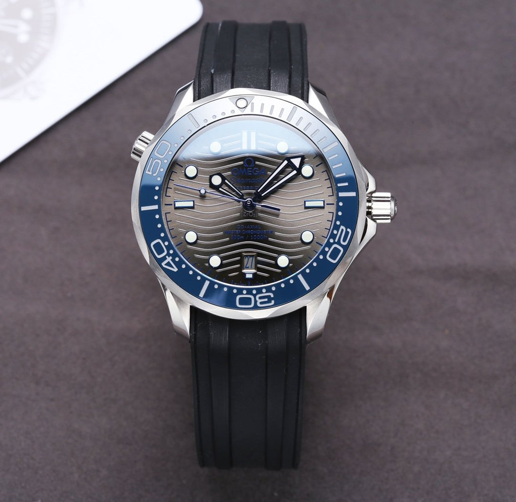 VARELLO CLASSIC DIVER 300 GREY DIAL BLACK RUBBER