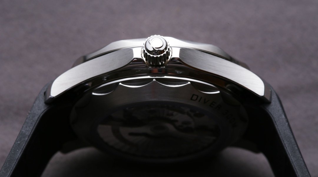 VARELLO CLASSIC DIVER 300 GREY DIAL BLACK RUBBER