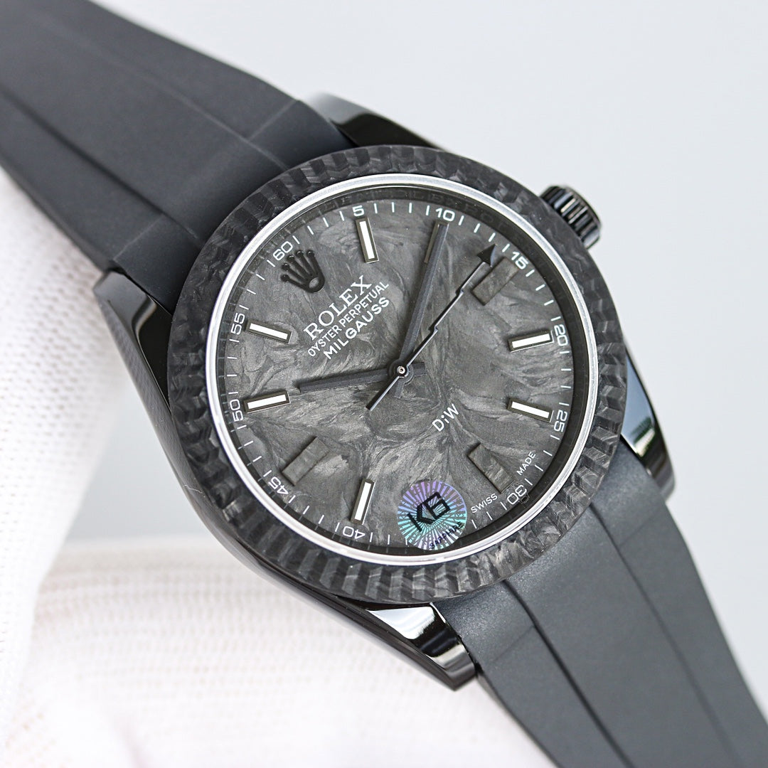 CLASSIC 36MM CUSTOM ALL-CARBON FIBER WATCH