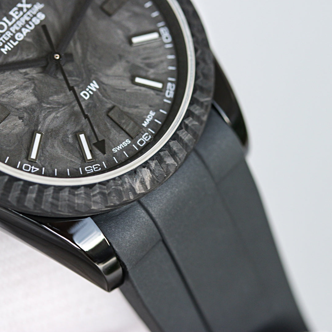 CLASSIC 36MM CUSTOM ALL-CARBON FIBER WATCH