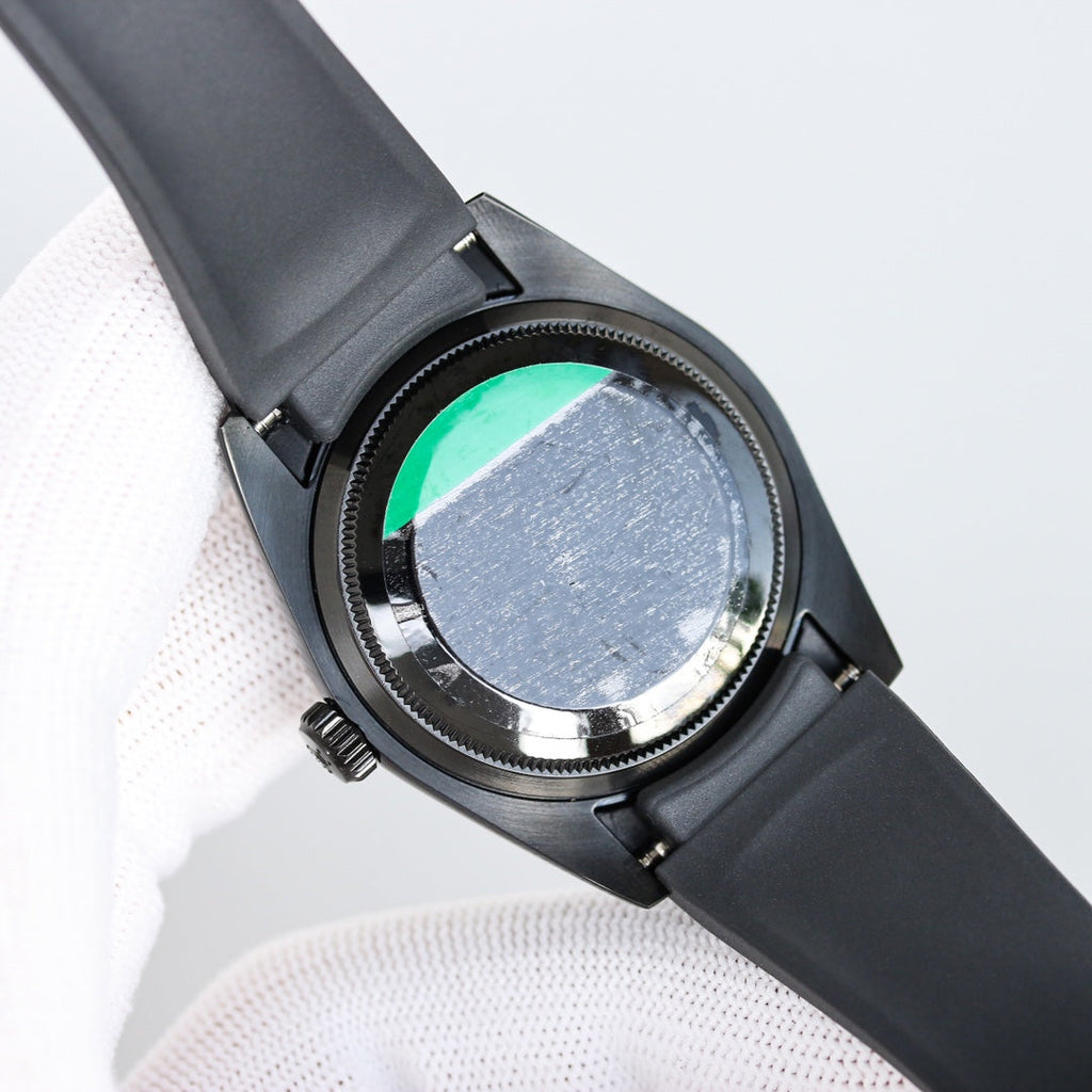 CLASSIC 36MM CUSTOM ALL-CARBON FIBER WATCH