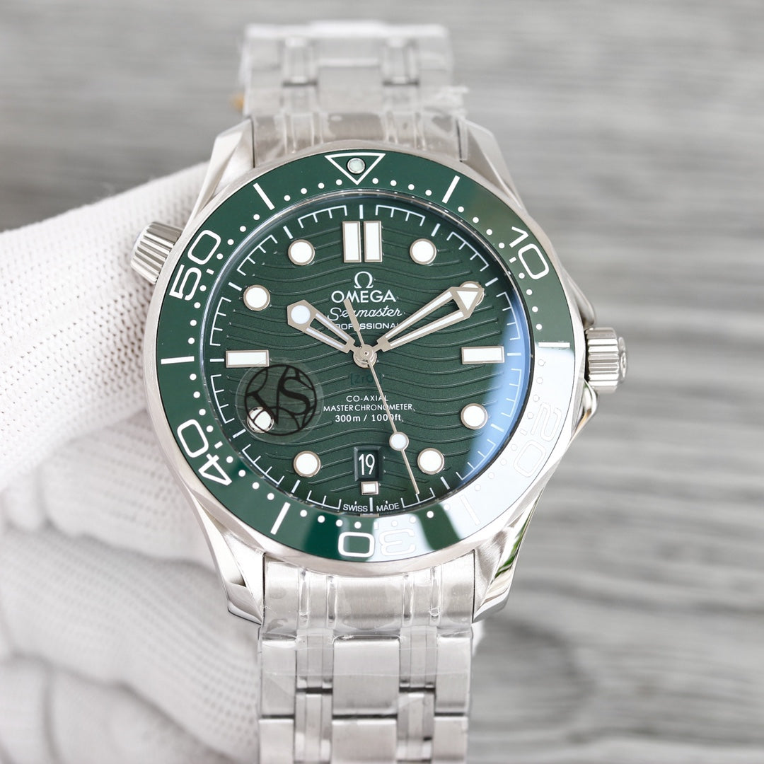 VARELLO CLASSIC DIVER 300 CUSTOM GREEN DIAL