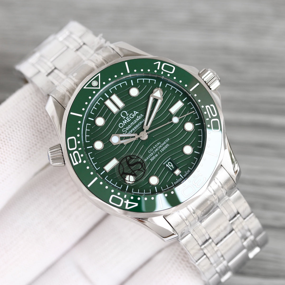 VARELLO CLASSIC DIVER 300 CUSTOM GREEN DIAL