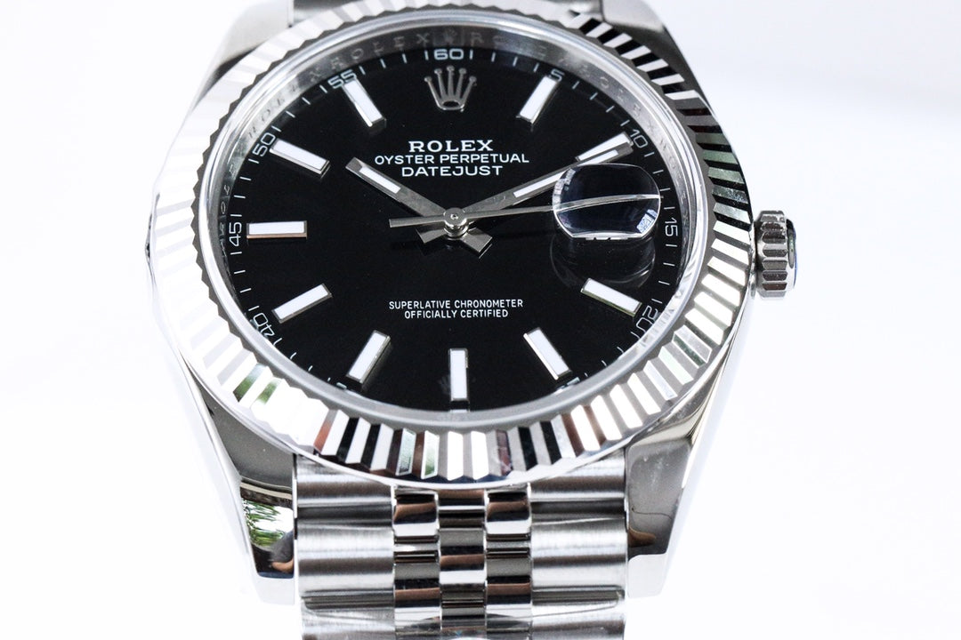 CLASSIC 41MM SILVER CASE BLACK DIAL WATCH