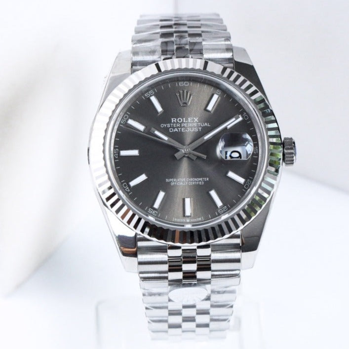 CLASSIC 41MM GREY DIAL SILVER-TONE CASE WATCH