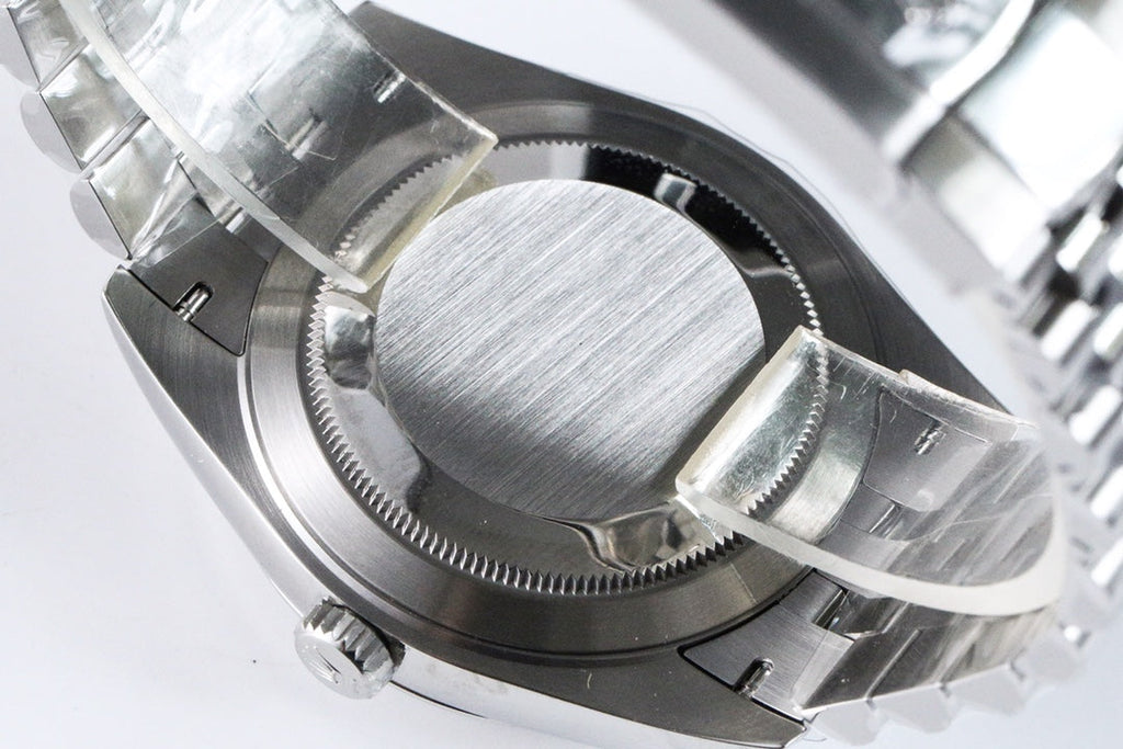 CLASSIC 41MM GREY DIAL SILVER-TONE CASE WATCH