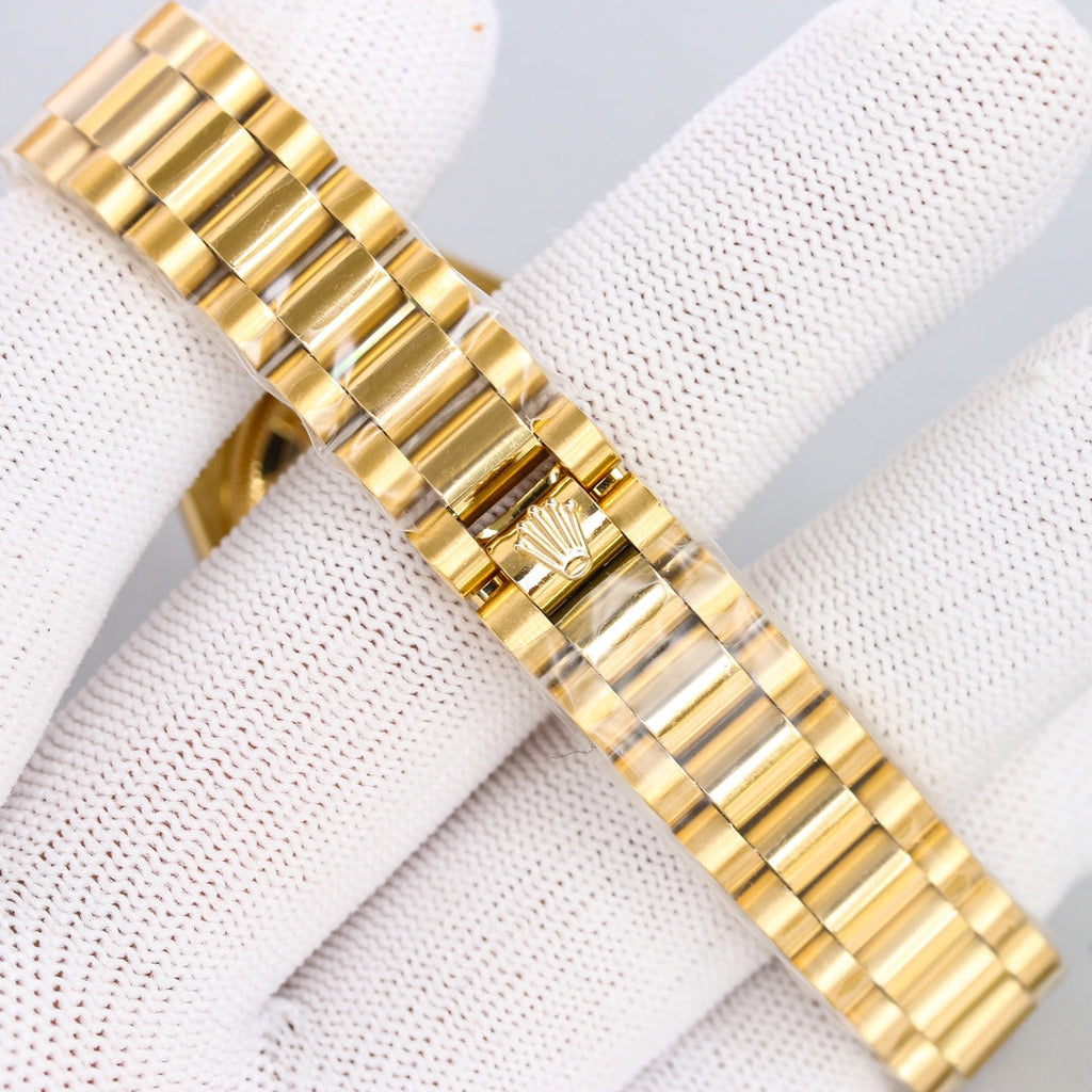 CLASSIC 31MM GOLD-TONE CASE BLUE DIAL WATCH