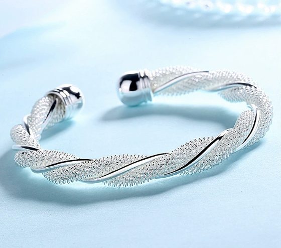 Minimalist Layered Chain Bracelet with Rectangular Crystal – Adjustable Silver Bracelet – Elegant Everyday Jewelry for Women
