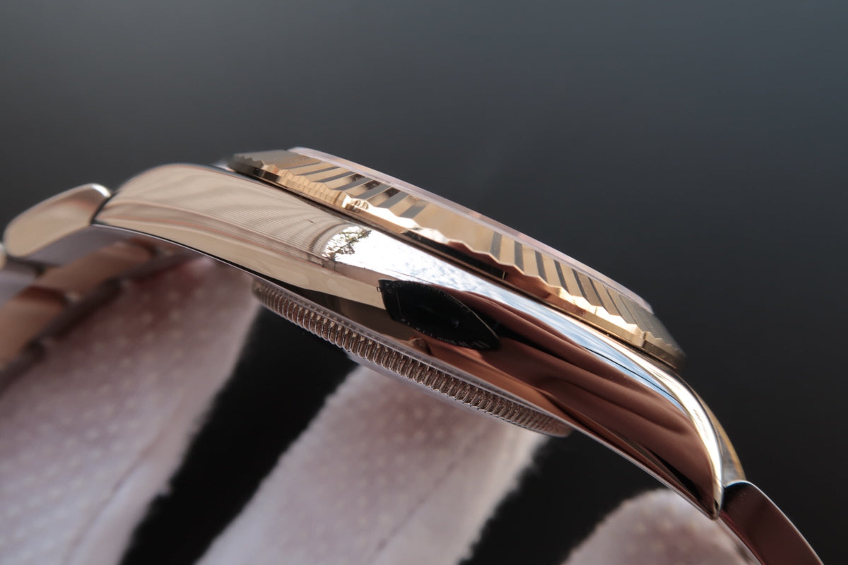 CLASSIC 41 TWO-TONE CHAMPAGNE DIAMOND DIAL