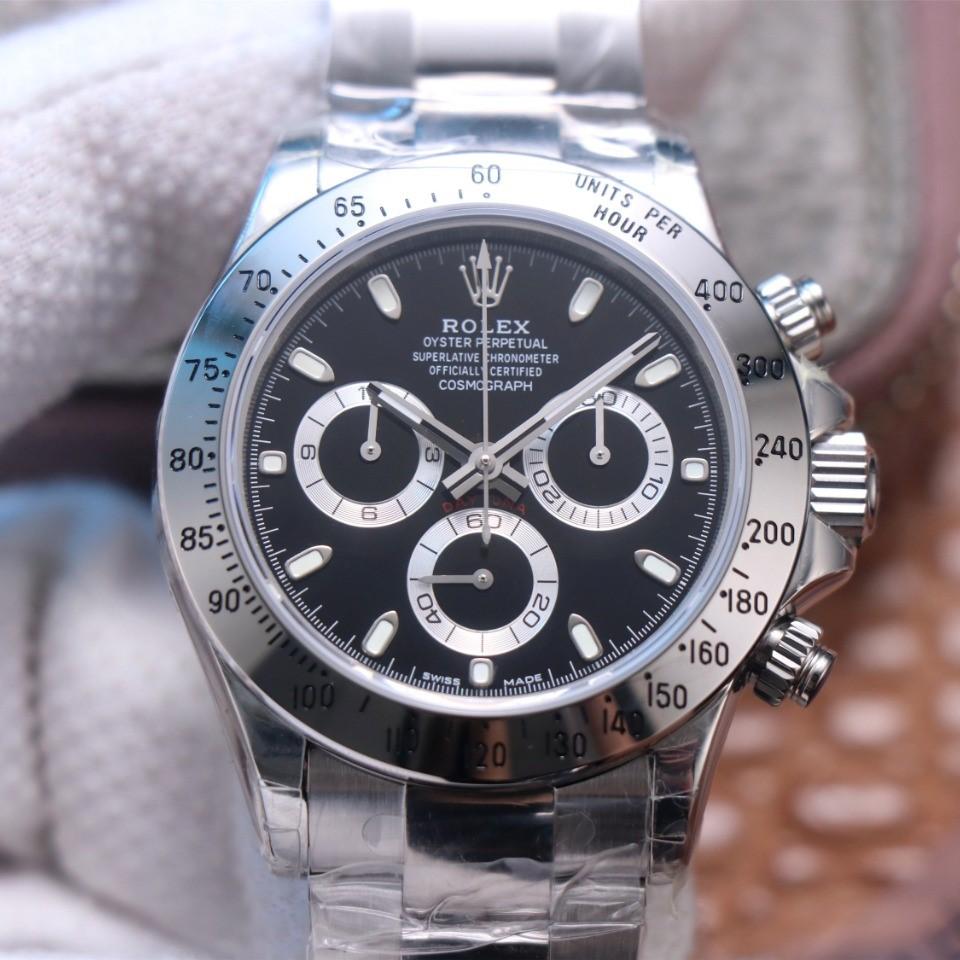 CLASSIC 40MM STAINLESS STEEL CASE BLACK DIAL WATCH