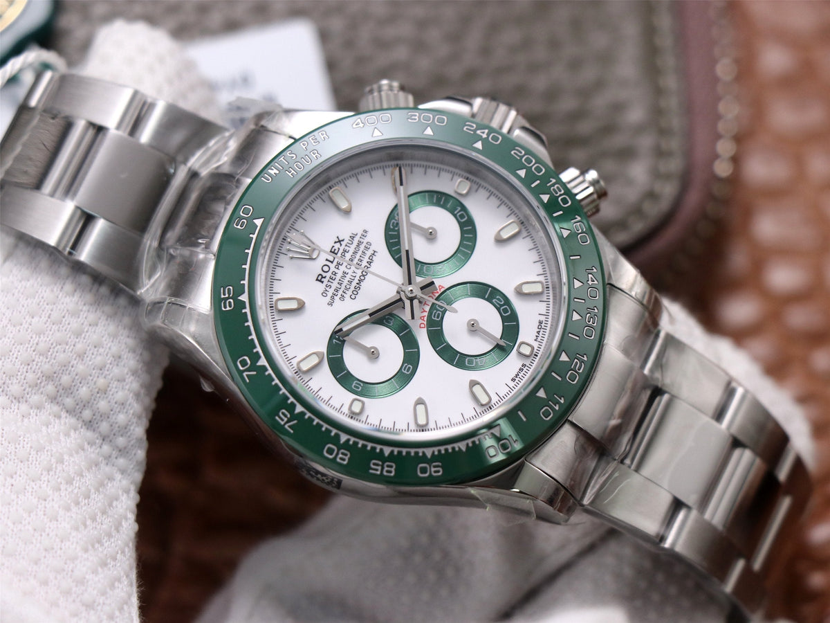 CLASSIC 40MM STAINLESS STEEL CASE GREEN BEZEL WHITE DIAL WATCH