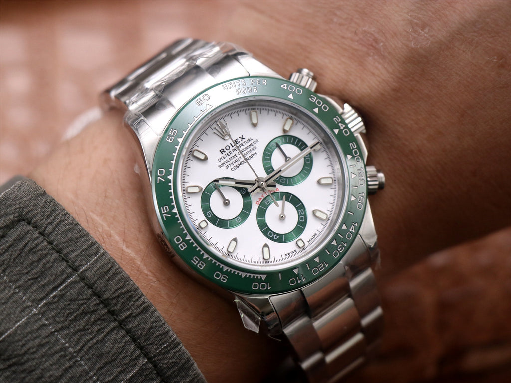 CLASSIC 40MM STAINLESS STEEL CASE GREEN BEZEL WHITE DIAL WATCH