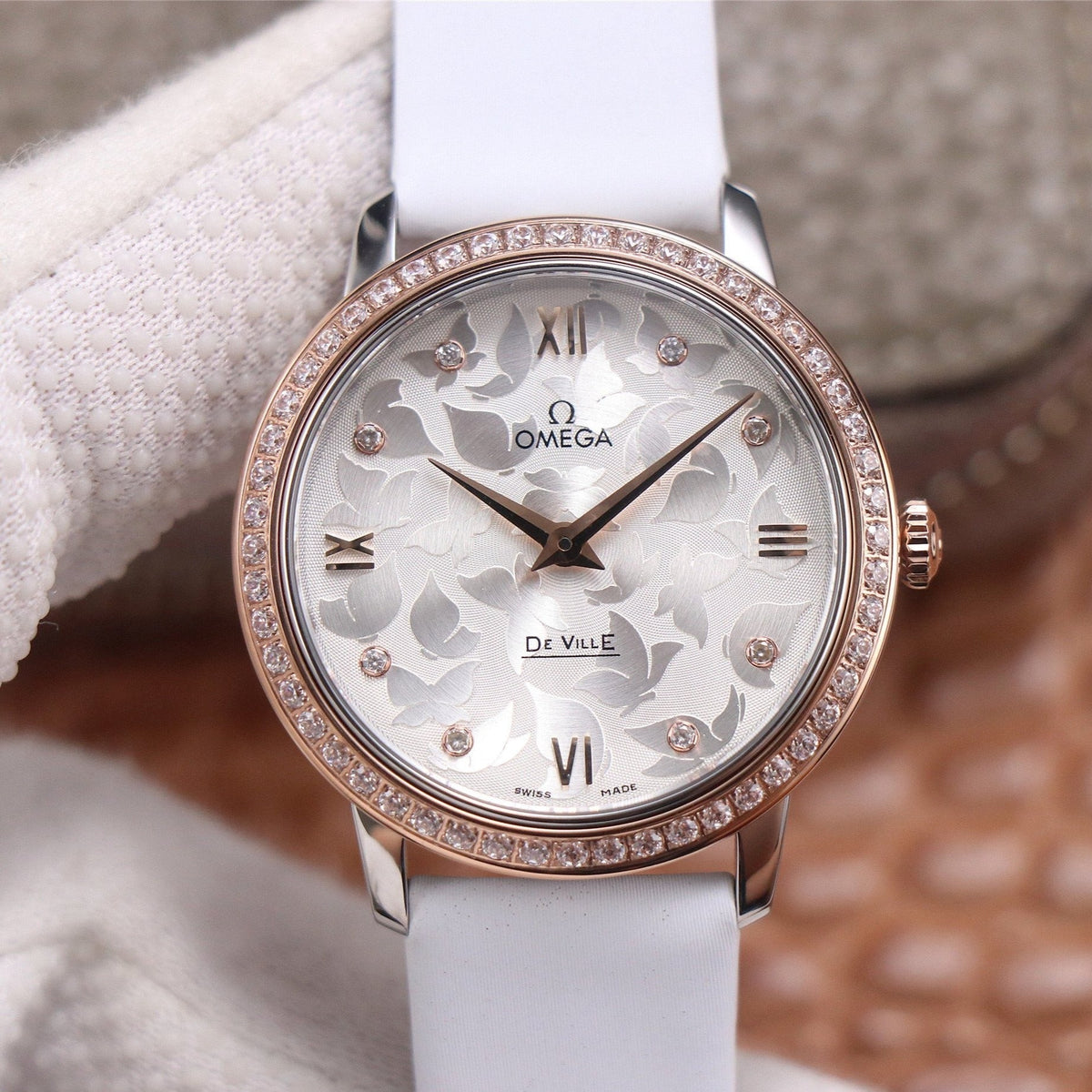 VARELLO CLASSIC  PRESTIGE 32 ROSE GOLD DIAMOND BEZEL WHITE DIAL