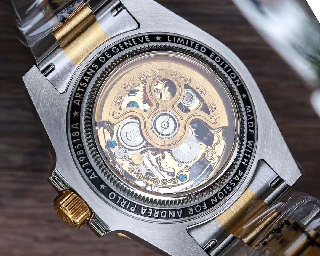 CLASSIC 40MM SKELETON DIAL DIVE WATCH