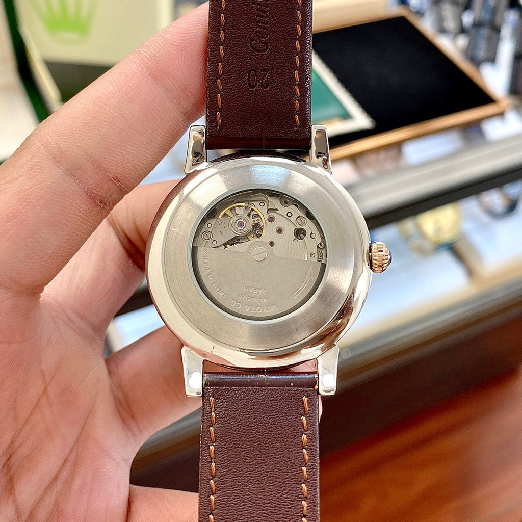 CLASSIC 40MM LEATHER STRAP WATCH