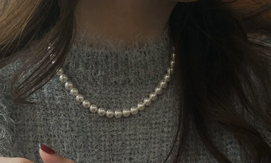 Minimalist Classic Pearl Strand Necklace – Minimalist Round Pearl Beaded Necklace for Women – Elegant Everyday Jewelry for Women