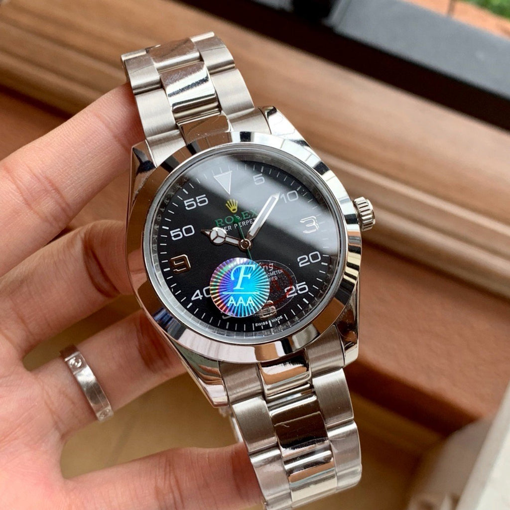 CLASSIC STAINLESS STEEL WATCH