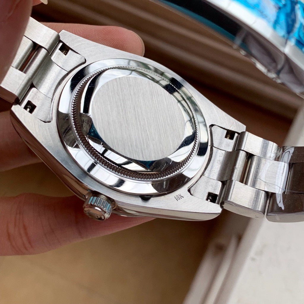 CLASSIC STAINLESS STEEL WATCH