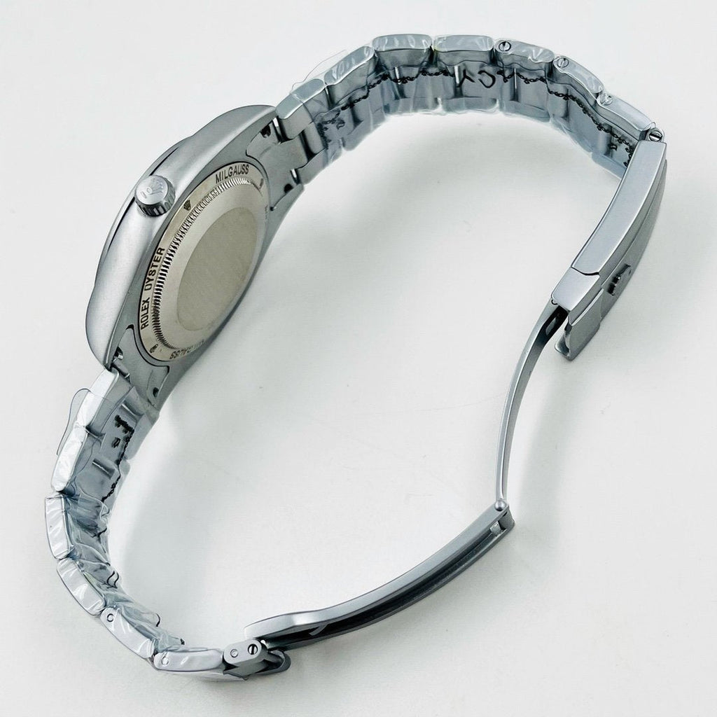 CLASSIC CUSTOM STAINLESS STEEL CASE WATCH