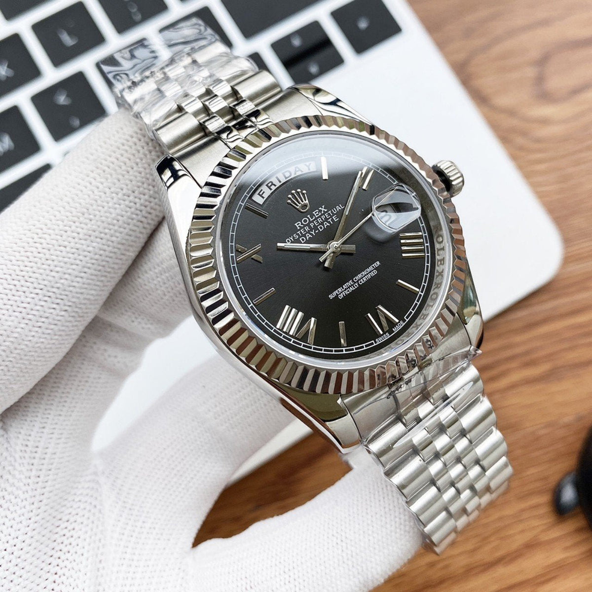 CLASSIC 40MM STAINLESS STEEL DAY-DATE BRACELET WATCH