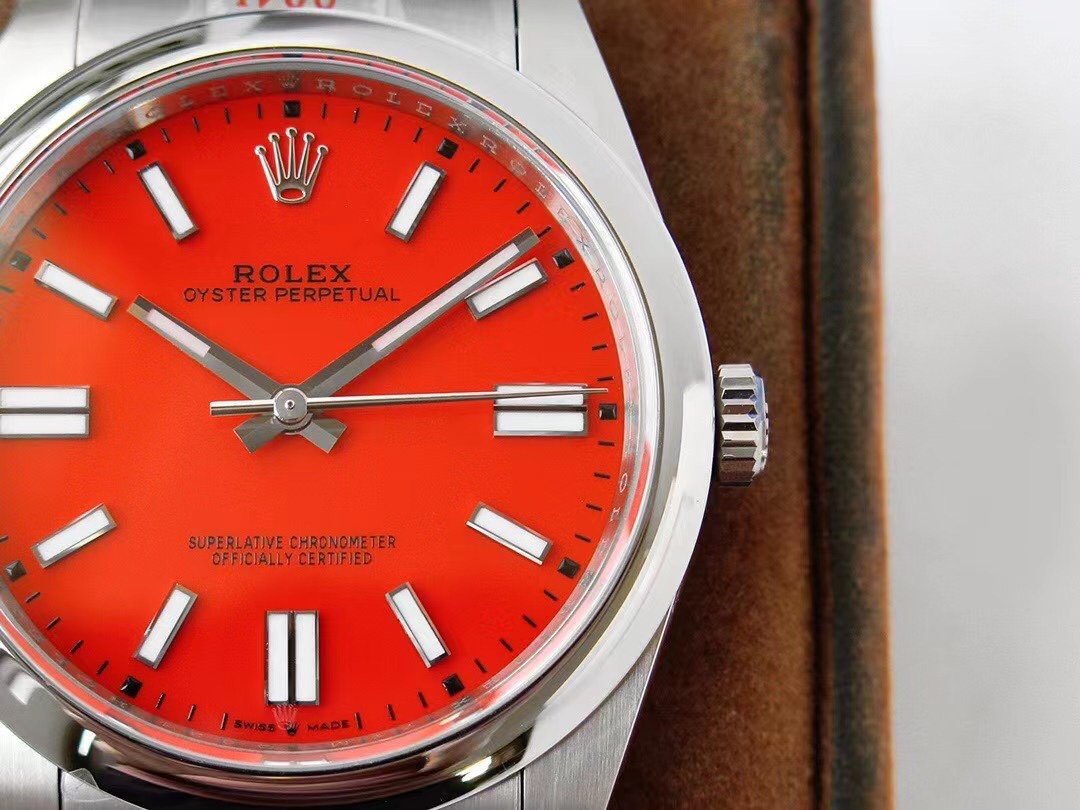CLASSIC 41MM STAINLESS STEEL RED DIAL WATCH