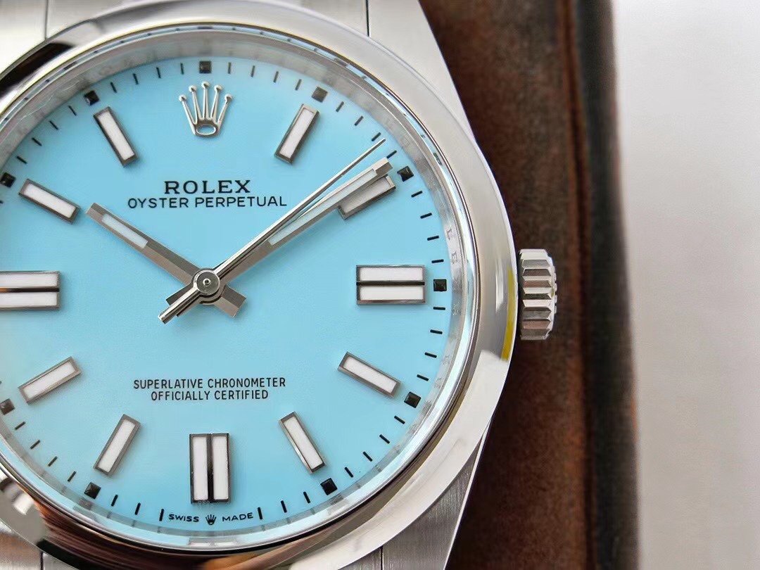 CLASSIC  41 STAINLESS STEEL SKY BLUE DIAL