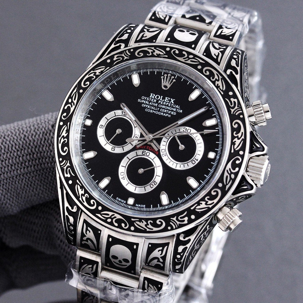 CLASSIC 40MM HAND-ENGRAVED WATCH