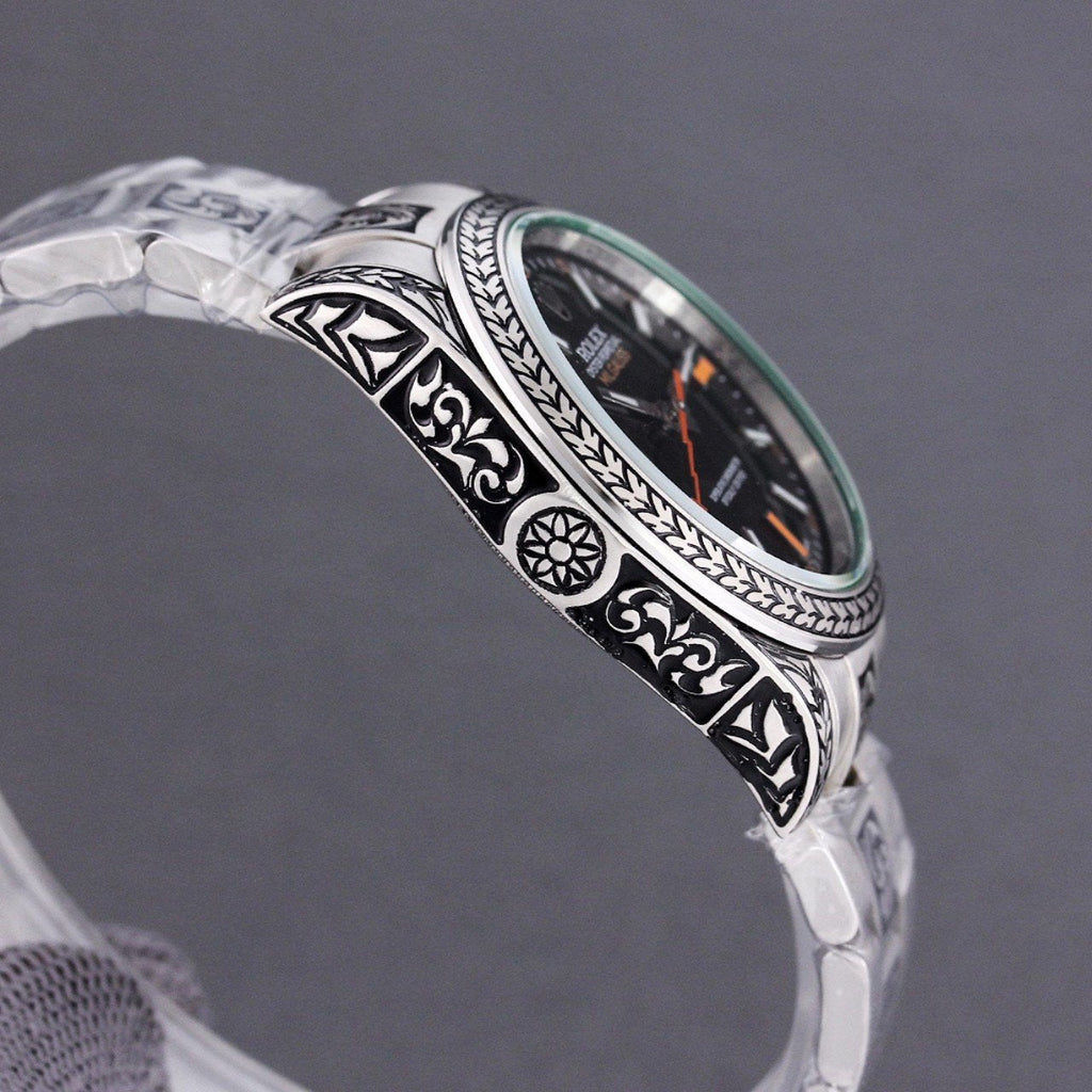 CLASSIC HAND-ENGRAVED WATCH
