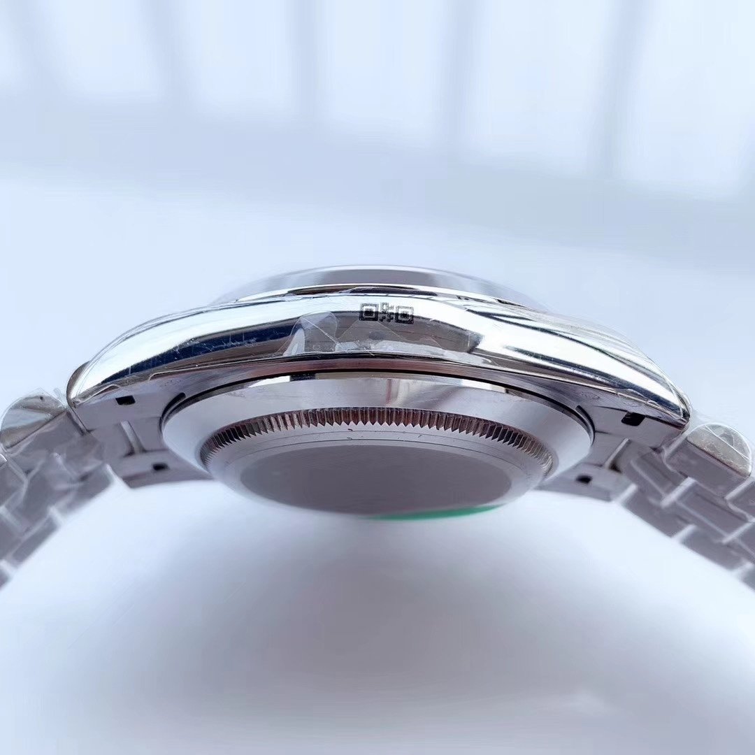 CLASSIC 41MM STAINLESS STEEL CREAM DIAL DAY-DATE WATCH