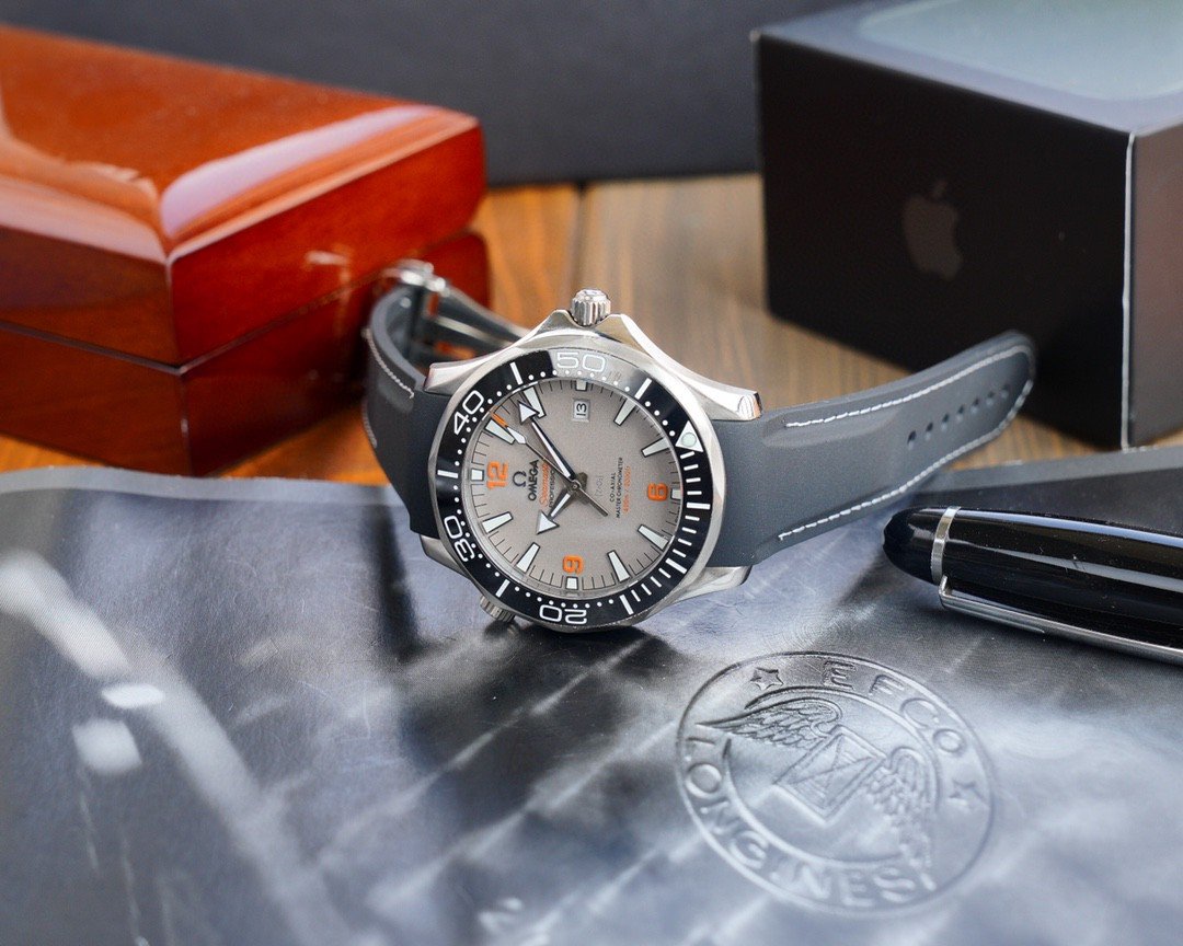 VARELLO CLASSIC OCEAN 600M RUBBER STRAP