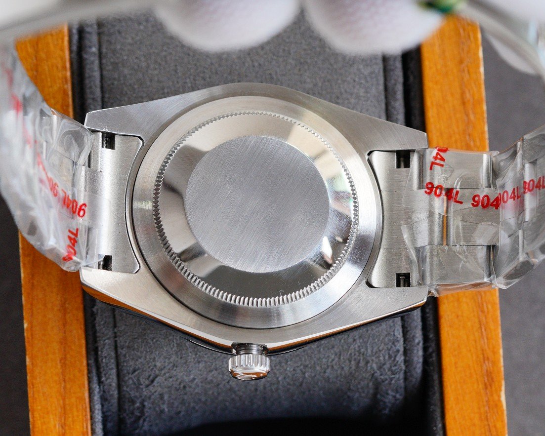 CLASSIC 41MM CUSTOM STAINLESS STEEL WATCH