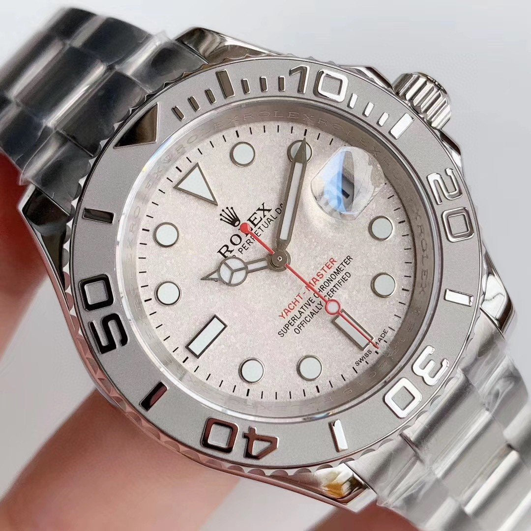 CLASSIC STAINLESS STEEL WHITE DIAL WATCH