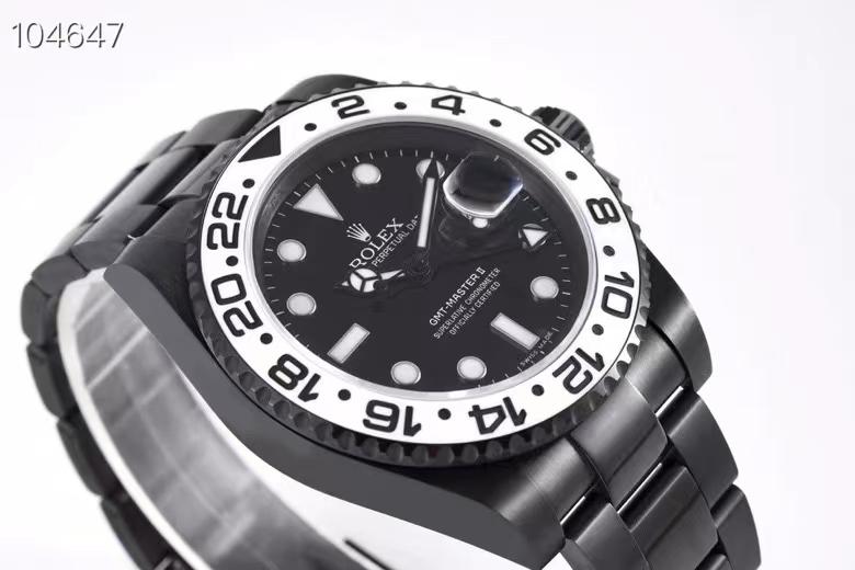 CLASSIC GMT BLACK & WHITE BEZEL WATCH