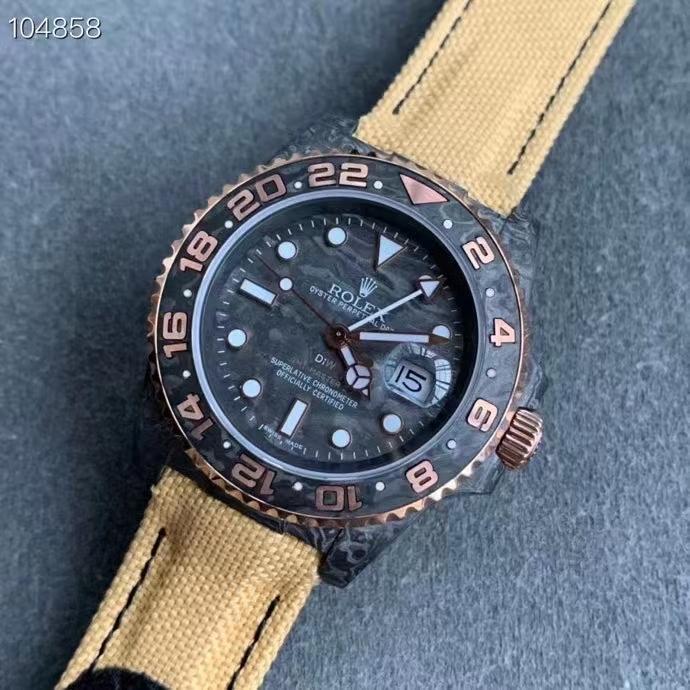 CLASSIC CUSTOM CARBON FIBER ROSE GOLD-TONE GMT WATCH