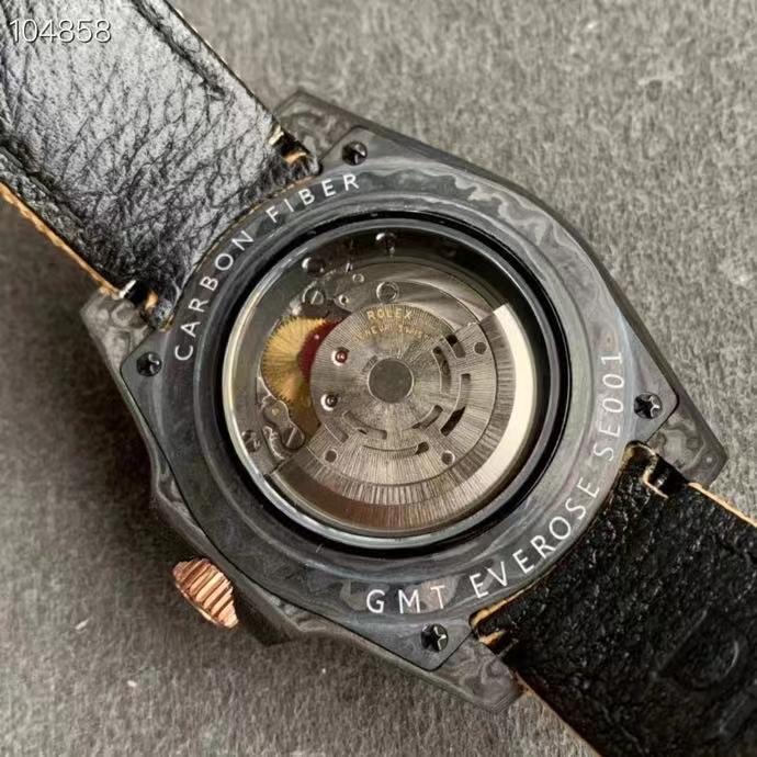 CLASSIC CUSTOM CARBON FIBER ROSE GOLD-TONE GMT WATCH