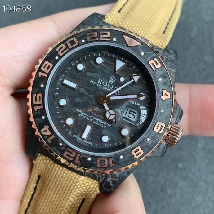 CLASSIC CUSTOM CARBON FIBER ROSE GOLD-TONE GMT WATCH