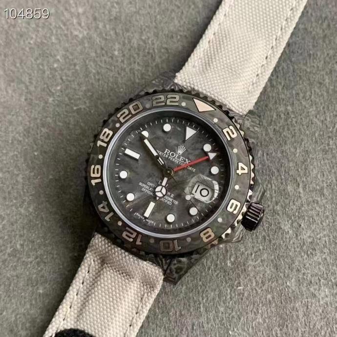 CLASSIC CUSTOM CARBON FIBER GREY GMT WATCH